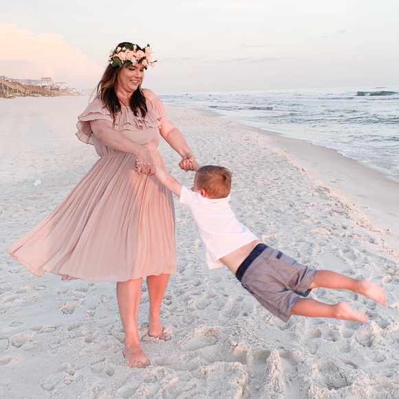 h&m pink pleated dress